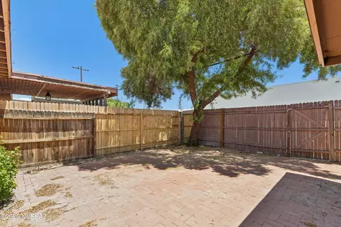 Exterior - 3960 E Flower St # 30, Tucson, AZ 85712 photo 3 of 6