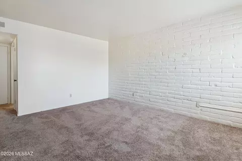 Living - 3960 E Flower St # 30, Tucson, AZ 85712 photo 4 of 4