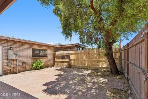 Exterior - 3960 E Flower St # 30, Tucson, AZ 85712 photo 4 of 6