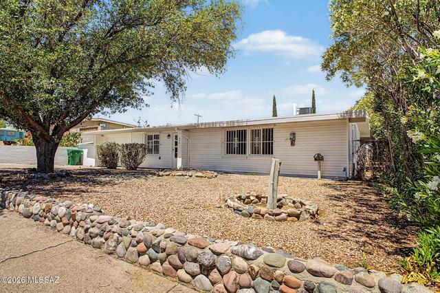 626 W 6th Ave, San Manuel, AZ 85631
