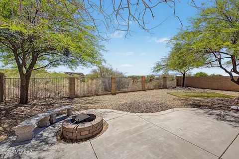 Exterior - 574 S Desert Haven Rd, Vail, AZ 85641 photo 6 of 8