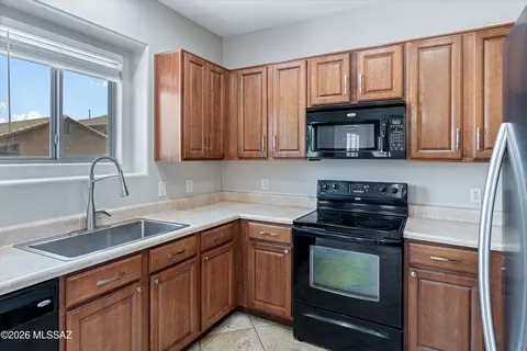 Kitchen - 8472 S Egyptian Dr, Tucson, AZ 85747 photo 3 of 3