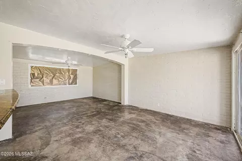 Living - 7918 E 19th Pl, Tucson, AZ 85710 photo 3 of 8