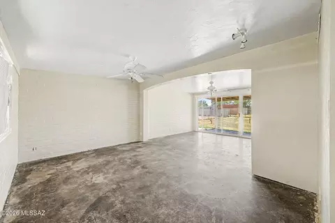 Living - 7918 E 19th Pl, Tucson, AZ 85710 photo 5 of 8