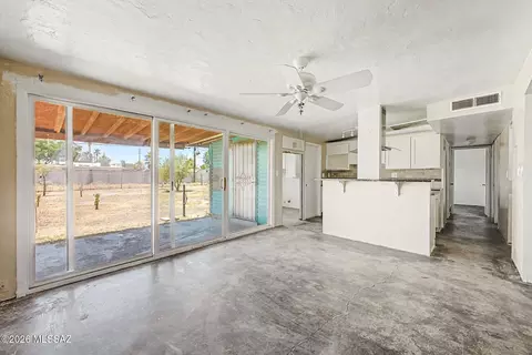 Living - 7918 E 19th Pl, Tucson, AZ 85710 photo 1 of 8