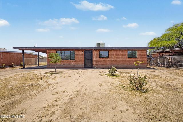 7918 E 19th Pl, Tucson, AZ 85710