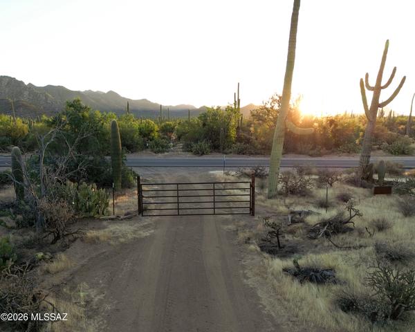 2971 N Sandario Rd, Tucson, AZ 85743