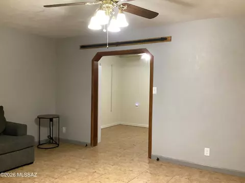 Living - 300 N Bowie Ave, Willcox, AZ 85643 photo 6 of 6