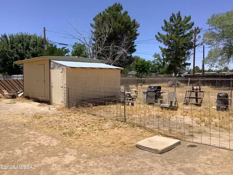 Exterior - 300 N Bowie Ave, Willcox, AZ 85643 photo 5 of 7