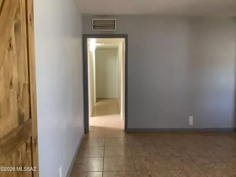 Entry Way - 300 N Bowie Ave, Willcox, AZ 85643 photo 1 of 2