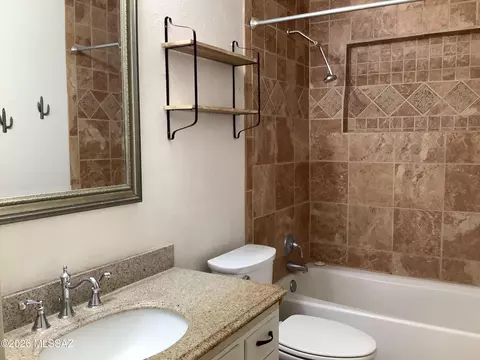 Bath - 300 N Bowie Ave, Willcox, AZ 85643 photo 2 of 4