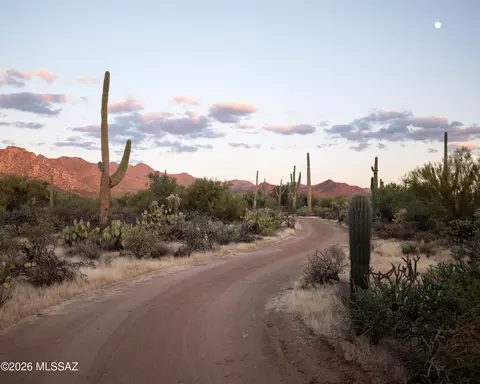 2831 N Sandario Rd, Tucson, AZ 85743