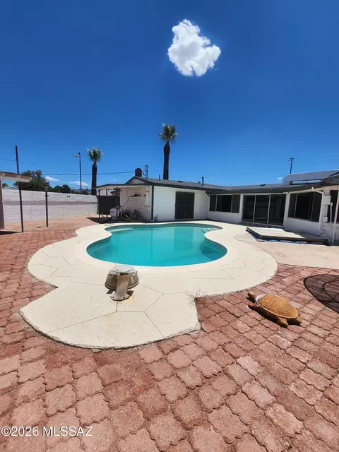 Exterior - 2690 E 9th St, Douglas, AZ 85607 photo 13 of 14