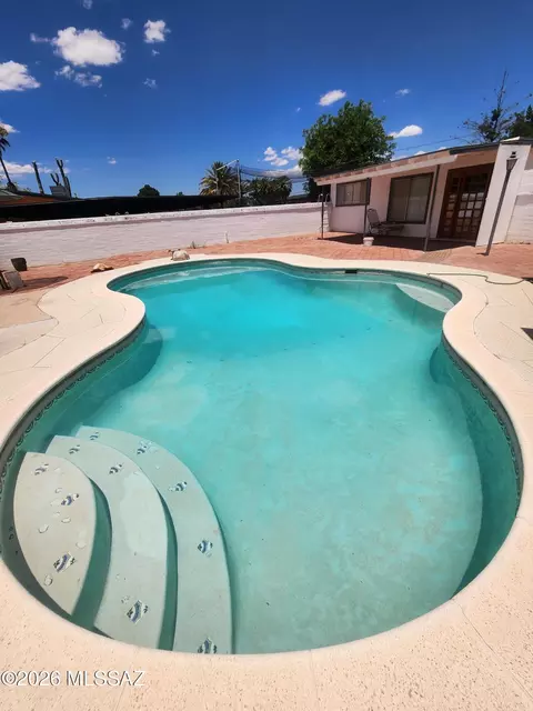 2690 E 9th St, Douglas, AZ 85607