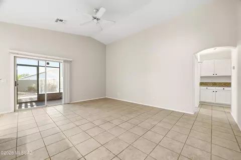 Living - 8859 E Maxwell Dr, Tucson, AZ 85747 photo 6 of 8