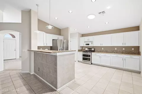 Kitchen - 8859 E Maxwell Dr, Tucson, AZ 85747 photo 2 of 6