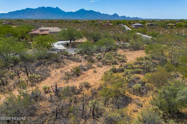 926 E Florida Saddle Dr, Green Valley, AZ 85614