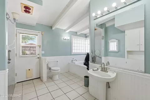 Bath - 5951 Eli St, Tucson, AZ 85711 photo 1 of 4
