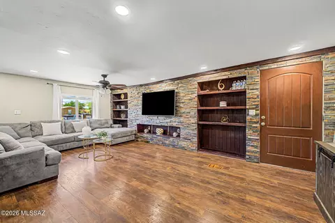 3243 E Milton Rd, Tucson, AZ 85706
