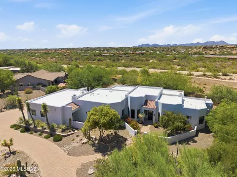 109 E Loch Lomond Pl, Oro Valley, AZ 85737