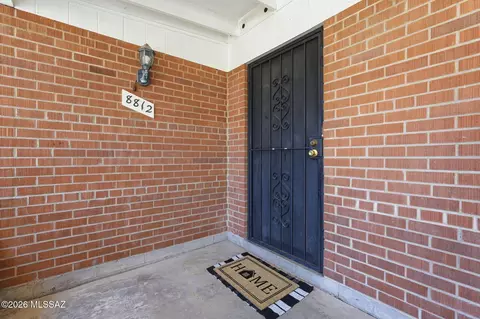 Exterior - 8812 E Mcclellan St, Tucson, AZ 85710 photo 4 of 10