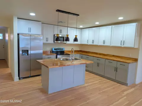 4937 S Cherry Ave, Tucson, AZ 85706