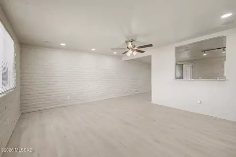 7841 E Longleaf Pl, Tucson, AZ 85730 photo 8