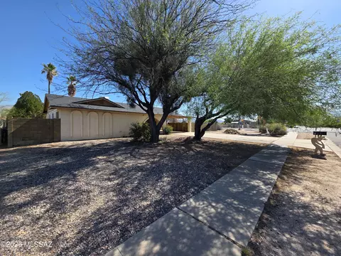 9441 E 5th St, Tucson, AZ 85710 photo 10
