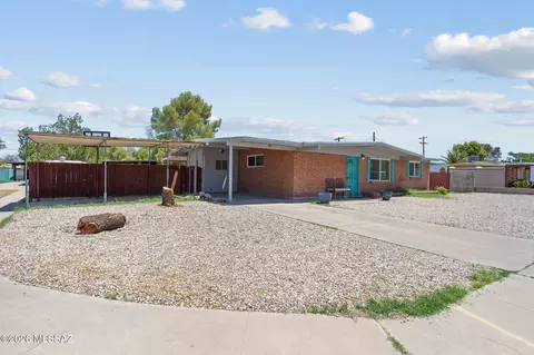 1524 W La Pasadita St, Tucson, AZ 85705