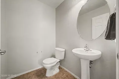 Bath - 736 S Porter Routh Pl, Vail, AZ 85641 photo 1 of 2