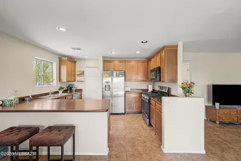 Kitchen - 736 S Porter Routh Pl, Vail, AZ 85641 photo 1 of 3