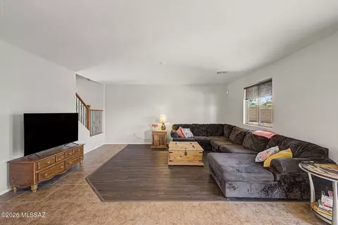 Living - 736 S Porter Routh Pl, Vail, AZ 85641 photo 2 of 4