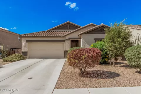276 W Charles L Mckay St, Vail, AZ 85641