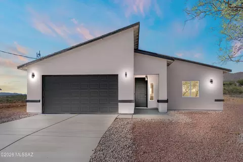 1441 Alisa Ct, Rio Rico, AZ 85648