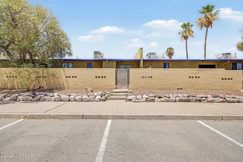 350 N Silverbell Rd #86, Tucson, AZ 85745