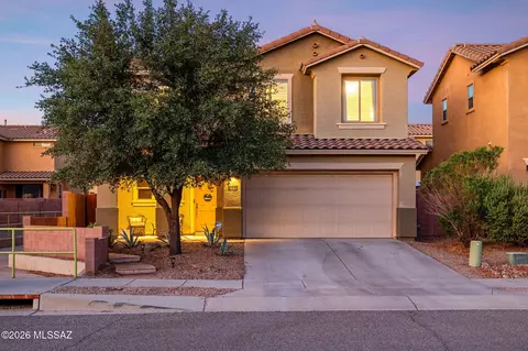 1683 W Gleaming Moon Ln, Tucson, AZ 85704