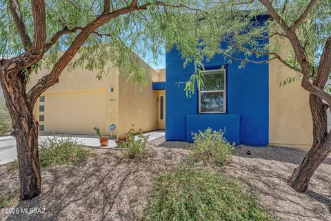 7508 E Bookmark Pl, Tucson, AZ 85715