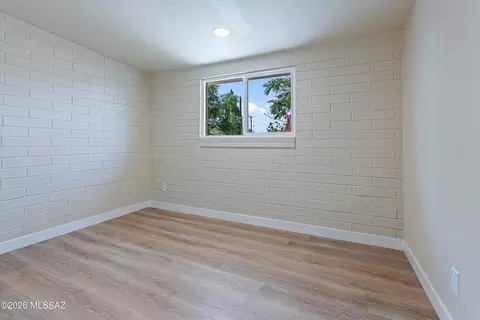 Bedroom - 5933 E 34th St, Tucson, AZ 85711 photo 5 of 7