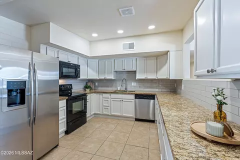 Kitchen - 5933 E 34th St, Tucson, AZ 85711 photo 1 of 4