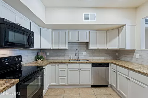 Kitchen - 5933 E 34th St, Tucson, AZ 85711 photo 2 of 4