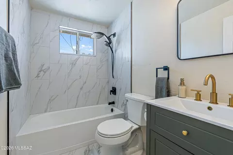 Bath - 5933 E 34th St, Tucson, AZ 85711 photo 2 of 2