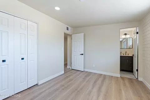 Bedroom - 5933 E 34th St, Tucson, AZ 85711 photo 3 of 7