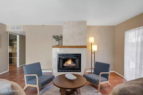 Living - 5338 E 2nd St, Tucson, AZ 85711 photo 3 of 4