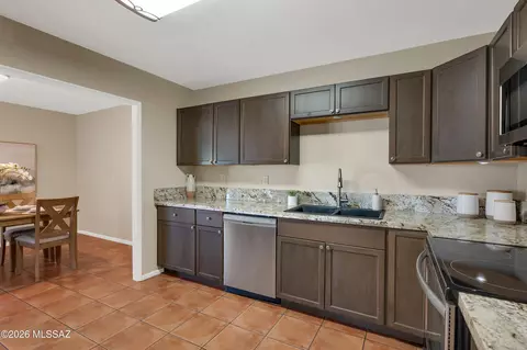 Kitchen - 5338 E 2nd St, Tucson, AZ 85711 photo 4 of 4
