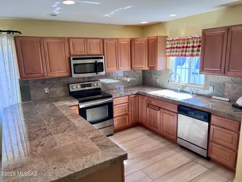 Kitchen - 4540 E 8th St, Tucson, AZ 85711 photo 7 of 7
