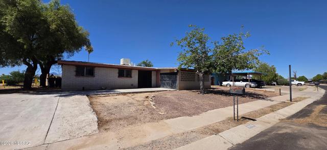8425 E Mary Dr, Tucson, AZ 85730