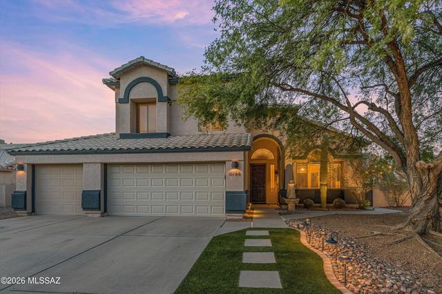 8784 N Wellside Dr, Tucson, AZ 85743