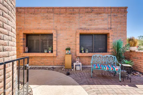 8564 N Candlewood Loop, Tucson, AZ 85704 photo 6