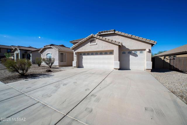 13947 S Camino Los Picos, Sahuarita, AZ 85629