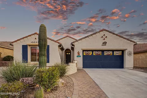 1113 N Night Heron Dr, Green Valley, AZ 85614